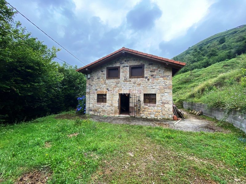 Foto c5916988-946e-4157-b260-c208d91c1b0c. Casa amb calefacció a Mazcuerras