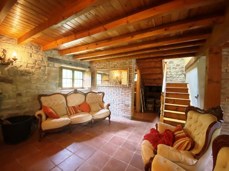 Foto def2d731-4247-4807-96a8-ef37162a23b5. Casa amb calefacció a Mazcuerras