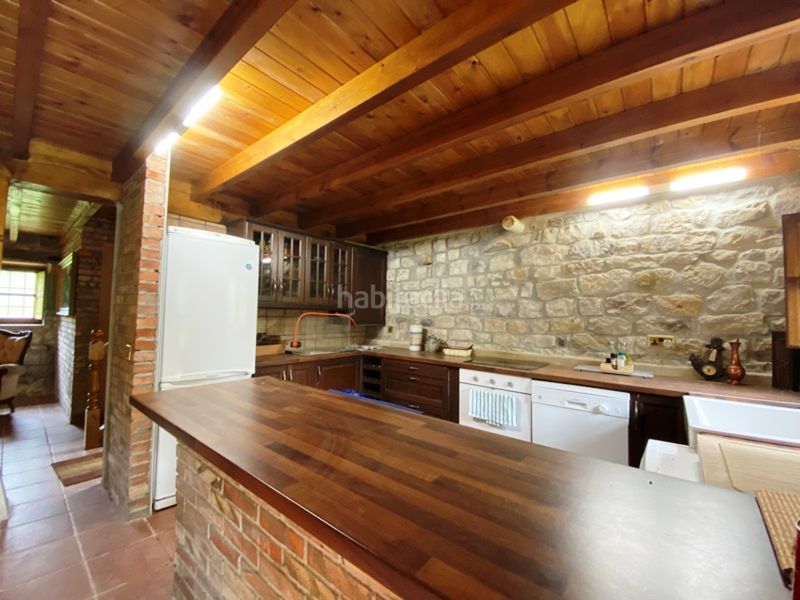 Foto f36ce5b8-b53f-431d-b818-9df770d52d2f. Casa amb calefacció a Mazcuerras