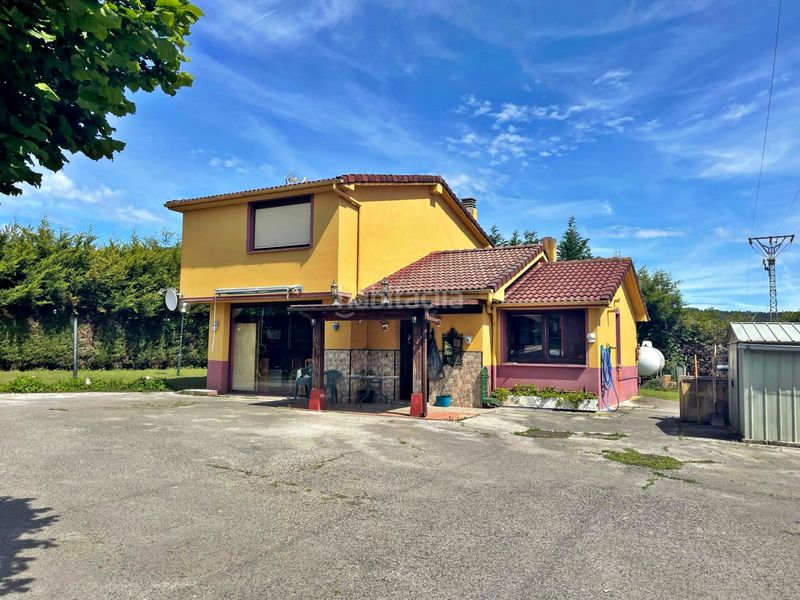 Foto e35a317e-e43b-4e0d-882d-4a999dd4da59. Casa amb calefacció a Zurita Piélagos
