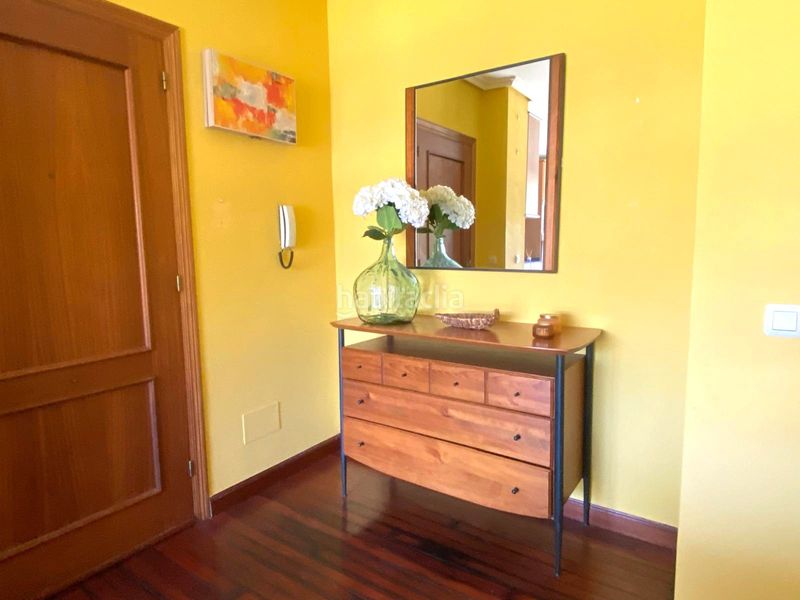 Foto 4b850499-6bd0-4e68-a470-990b7da1f9c0. Piso descubre este acogedor dúplex , un hogar que invita a quedarse. situado en una bonita zona a las afueras de torrelavega, en Cartes