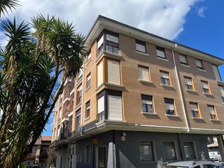 Pis  Los corrales de buelna - avenida cantabria 47. Os mostramos este estupendo piso en los corrales de buelna, muy