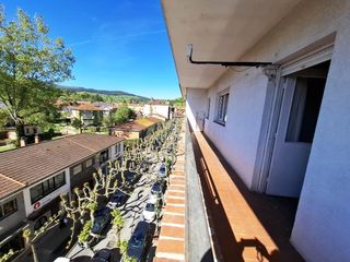 Pis  Cabezón de la sal - avda. cantabria 15. Amplio piso con gran potencial en el centro de cabezón de la sal