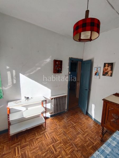 Foto 2f589c70-f9cb-48f1-8dce-865fe460a2b3. Casa amb aparcament a Lamasón