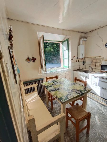 Foto 4d6ad25e-10b7-4895-9beb-0dbf7a994177. Casa amb aparcament a Lamasón