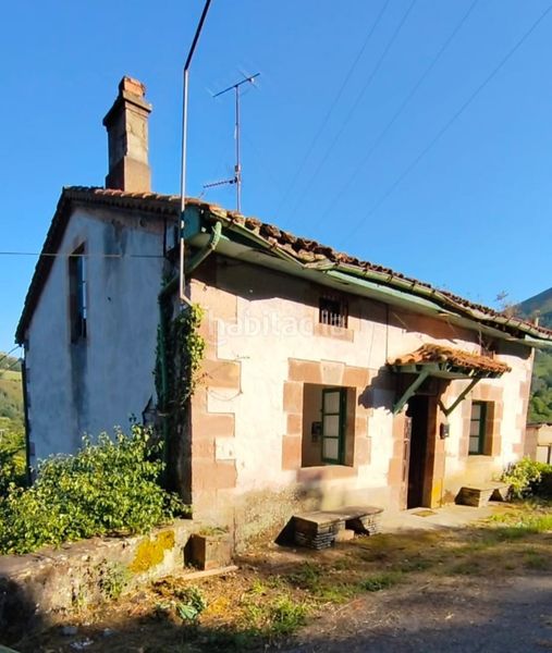 Foto a7dff49e-3156-4e7a-8bdf-f1ffe5b9facf. Casa amb aparcament a Lamasón