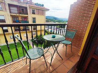 Lloguer Pis  Sarón - ur campanilla la. Se alquila bonito y coqueto apartamento en la localidad de sarón