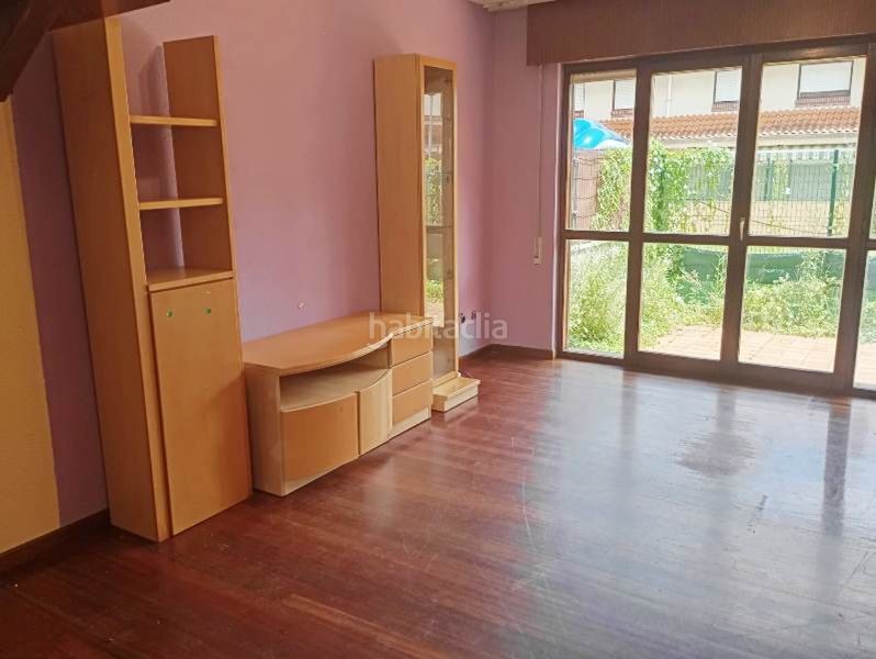 Foto c4a06644-de2e-490c-86d4-e60de1b69e12. Casa adossada amb calefacció aparcament a Reocín