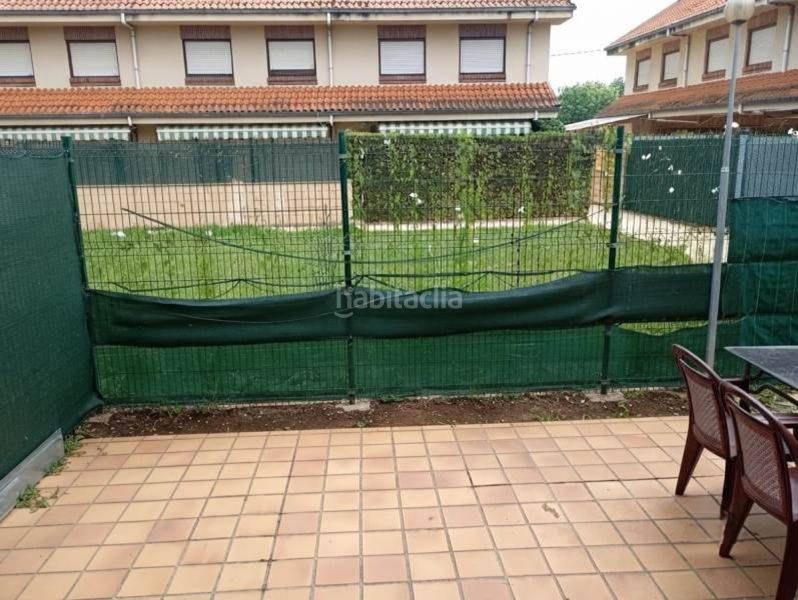 Foto dd3489a4-27ba-4f5c-968b-139c2ed85115. Casa adossada amb calefacció aparcament a Reocín