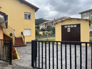 Maison jumelée  Los corrales de buelna - calle cervantes 2. Te imaginas vivir en una de las zonas con más personalidad y dem