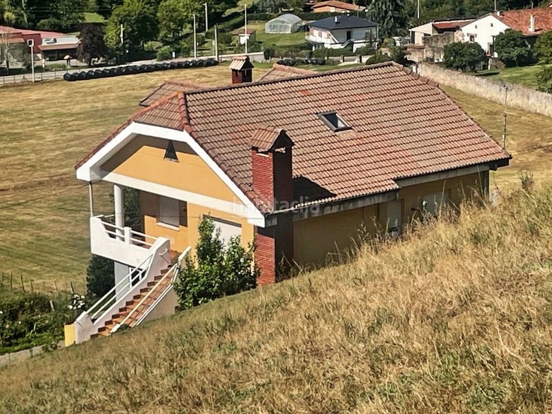 Foto 8be707df-2693-4a3b-a68a-2af573e009b4. Casa amb aparcament a Quijano Piélagos