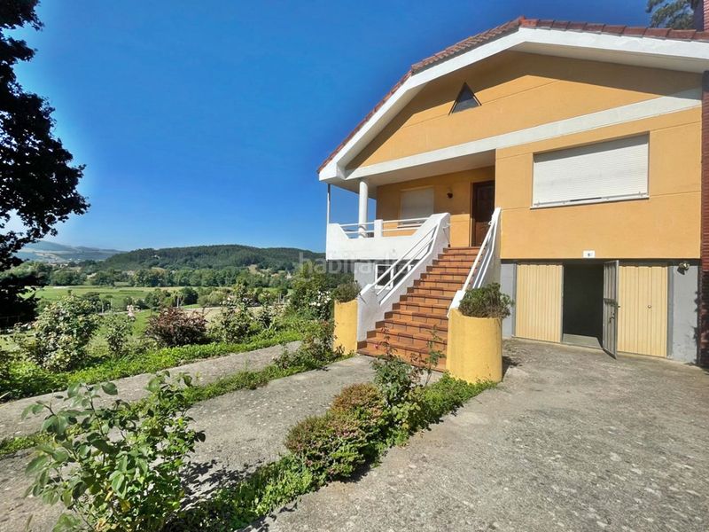 Foto aac96df7-e4c9-42e4-934e-7cd6c628a731. Casa amb aparcament a Quijano Piélagos