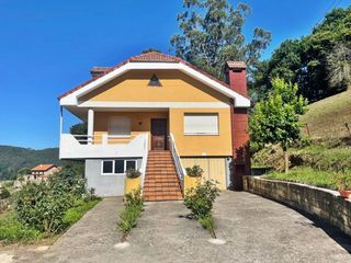 Haus in Barcenilla. Luminosa casa independiente en quijano amplia vivienda en venta