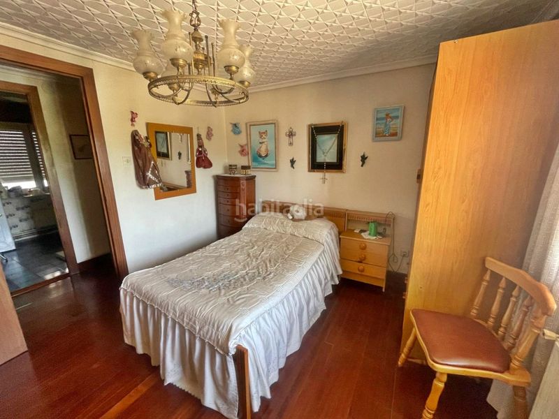 Foto 4363e94e-4885-441f-856d-abd7bcf6375d. Casa amb calefacció aparcament a Renedo Piélagos