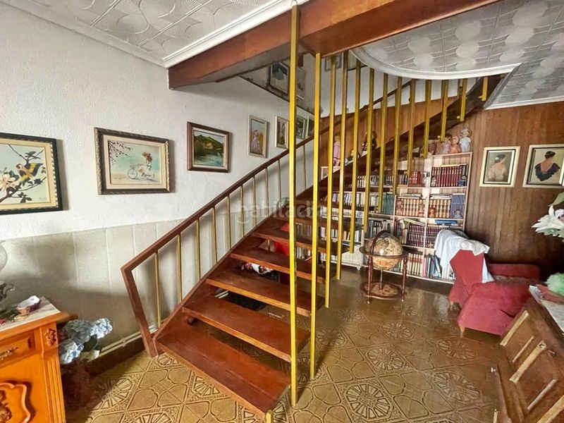 Foto a440e36f-3336-47c2-898d-aa39ebb6d1d5. Casa amb calefacció aparcament a Renedo Piélagos