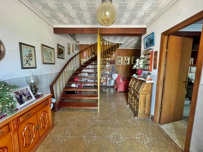 Foto cef65ff6-1d25-4cf7-a1de-9d9a5c35d6ad. Casa amb calefacció aparcament a Renedo Piélagos