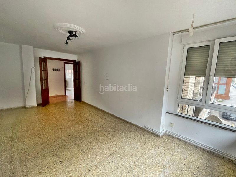 Foto a21b90fb-e333-433d-ae31-309524c27deb. Pis amb calefacció aparcament a Reocín