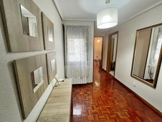 Rent Flat in Muriedas. Amplio piso en alquiler en el centro de maliaño. si eres urbanis