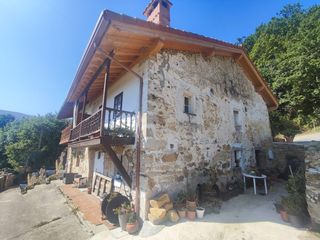 House  Aloños - barrio soledad 57. Casa adosada parcialmente reformada en aloños, villacarriedo