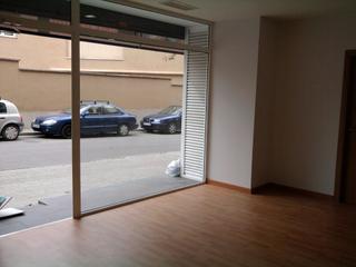 Local commercial à Vilanova del Camí. Local 120 m2 en venta