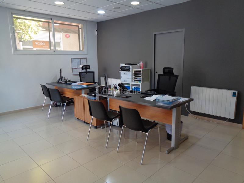 Foto 0d701c32-836f-44d5-8a9d-cc49083e0056. Alquiler local comercial en carrer de l'aurora 48 local comercial centrico en Igualada