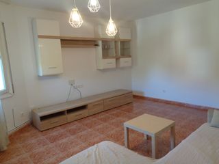 Appartamento  Carrer de l'almirall cervera. Piso tipo casa con terraza y desvan
