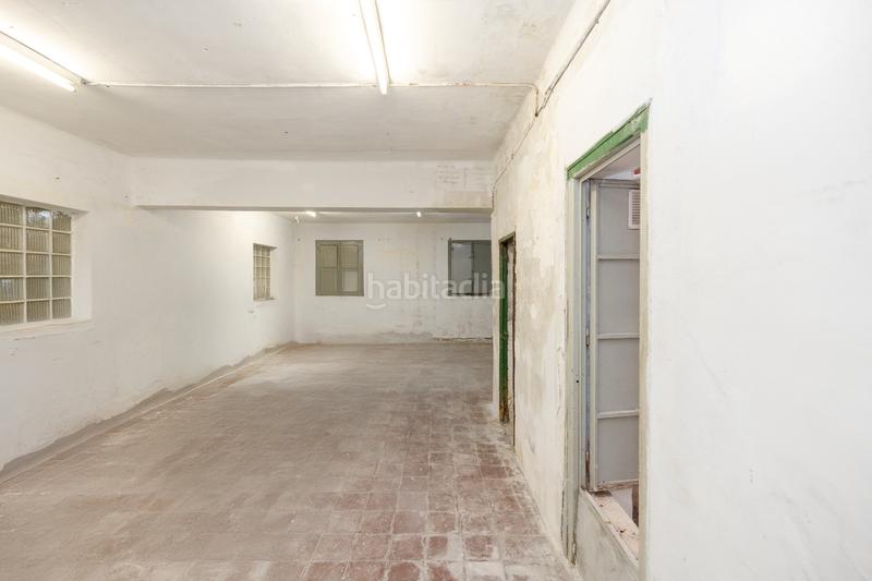Foto 5e7855f4-f4b4-4fe4-b974-bdd65447a7a7. Local comercial  en la goleta en La Goleta - San Felipe Neri Málaga