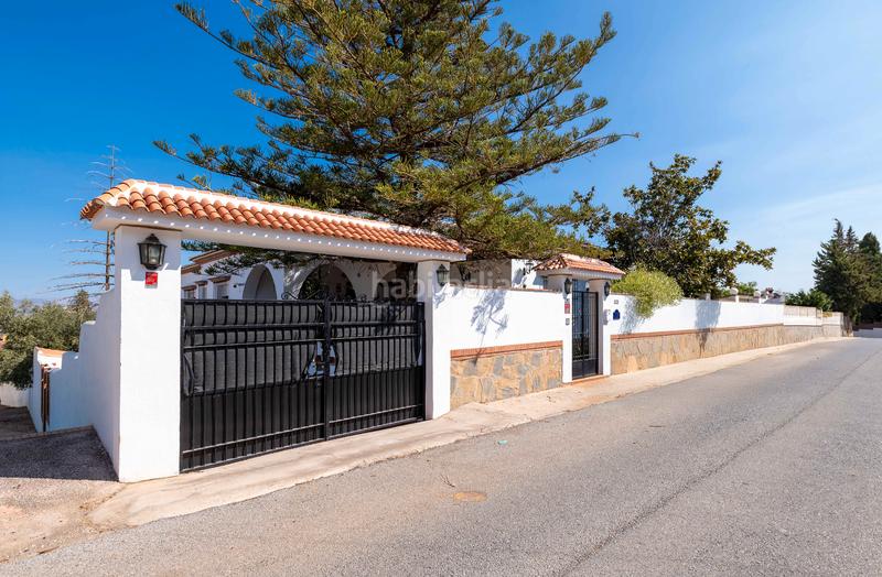 Foto fc18d72e-aba0-48a1-8109-0f34f8935b3a. Chalet  independiente en Manantiales - Lagar - Cortijo Alhaurín de la Torre