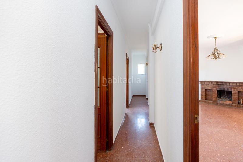 Foto 6fa77491-e964-443f-98d0-6d119dcf69e6. Chalet avec parking piscine dans Puertosol Málaga