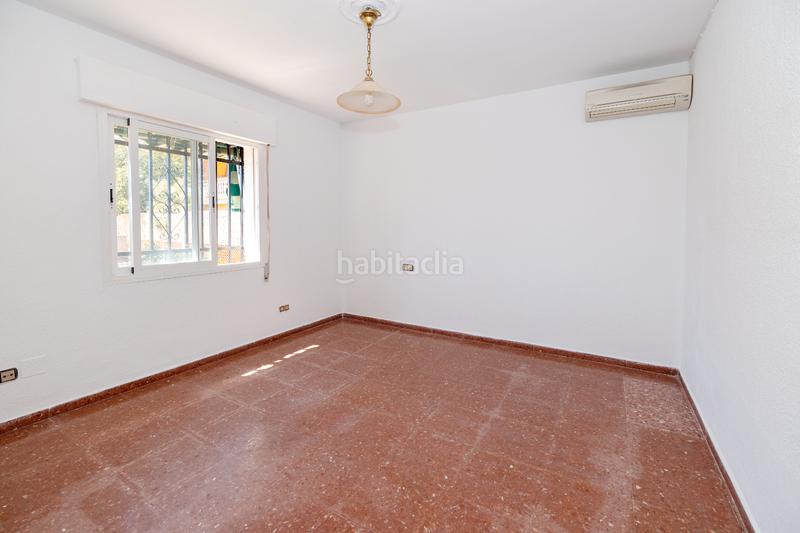 Foto 98d8253a-fb9e-451b-8031-c0d989cbf4bd. Chalet avec parking piscine dans Puertosol Málaga