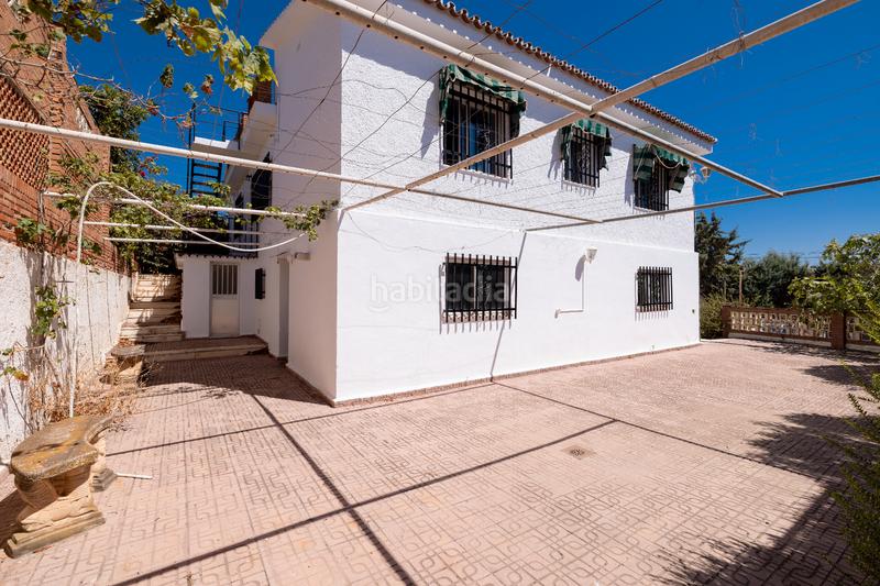 Foto b086632e-5fcb-4304-9b2c-ea52398171e2. Chalet avec parking piscine dans Puertosol Málaga