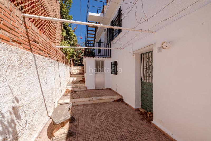 Foto f6bb22ee-20d8-44ed-9a25-ee0c64383a3a. Chalet avec parking piscine dans Puertosol Málaga