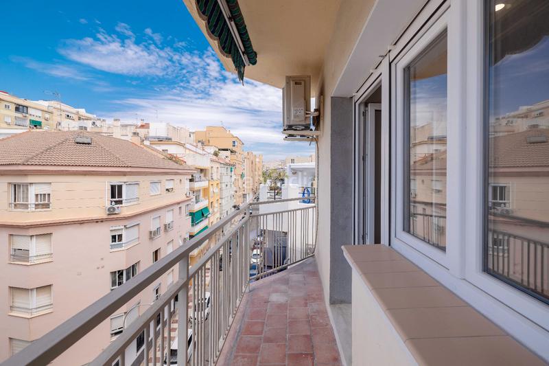 Foto 2bf0d1f4-458f-4a56-af4e-106d5d66209e. Piso venta de piso a estrenar en los castillejos en Málaga