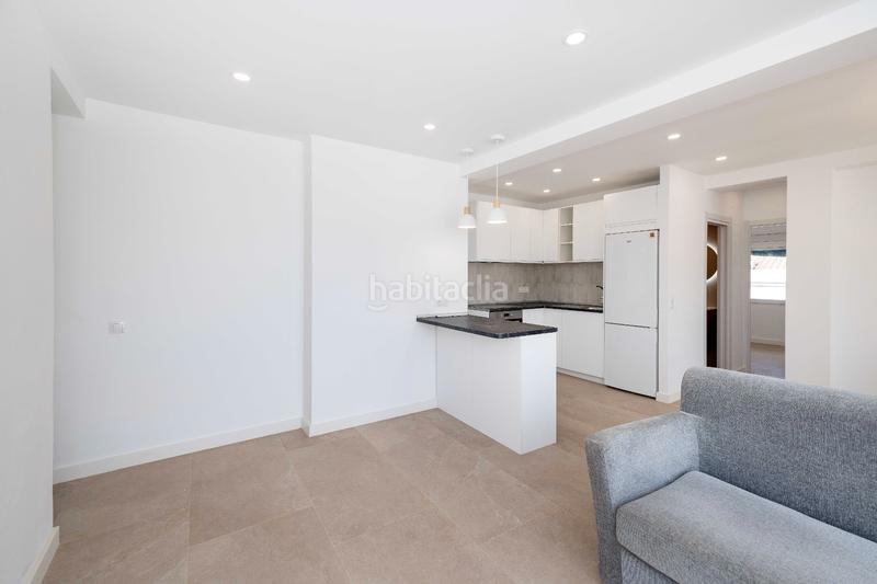 Foto 3ab700c7-8750-4e09-a880-f0eec76ee059. Piso venta de piso a estrenar en los castillejos en Málaga