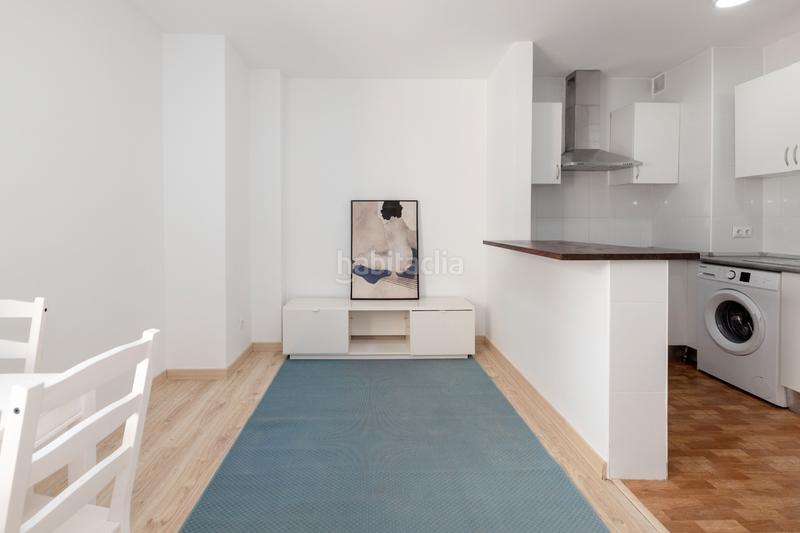 Foto 9e1a7189-386b-4dd5-ae29-05666c4a14c9. Àtic amb calefacció aparcament a Parque Victoria Eugenia Málaga