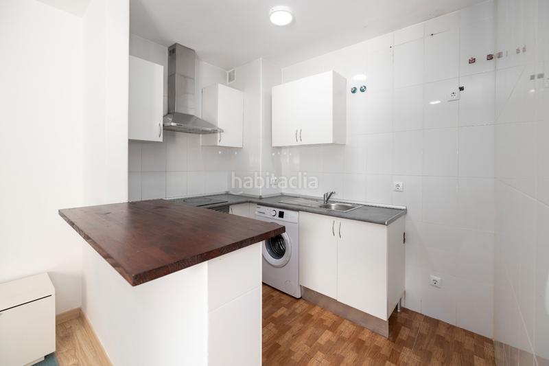 Foto a71f617a-5b70-463d-9cd2-61f53c97f07c. Àtic amb calefacció aparcament a Parque Victoria Eugenia Málaga