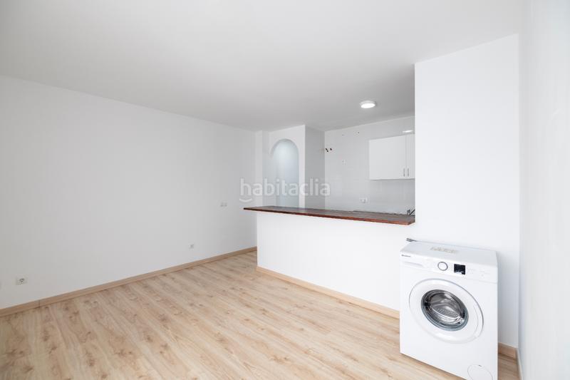 Foto b21e6d0a-7206-43d9-ab45-8d5ebd117bd3. Piccolo appartamento con riscaldamento parcheggio in Málaga