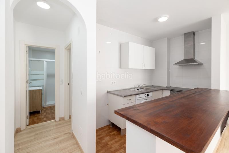 Foto f710e758-42f3-4a48-b7a6-6928fd9e5124. Piccolo appartamento con riscaldamento parcheggio in Málaga