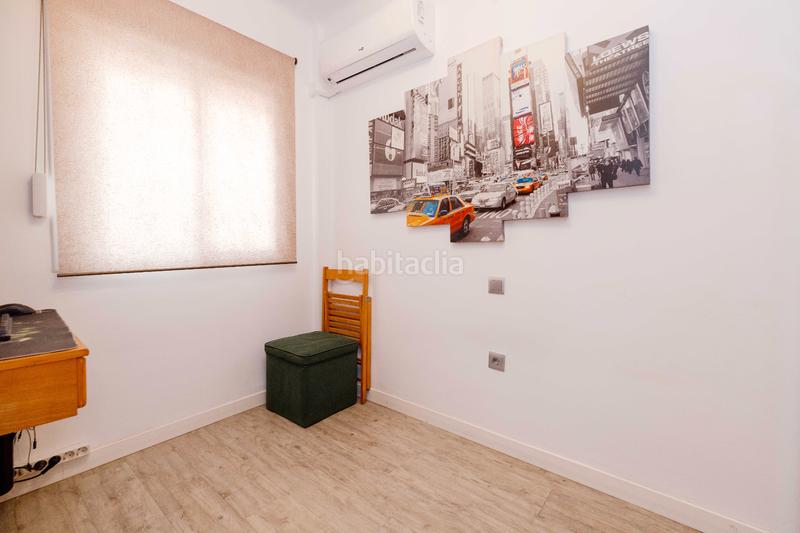 Foto 3f272224-01f0-48a4-a298-0e492dfe06f8. Pis amb calefacció a Los Castillejos - La Trinidad Málaga