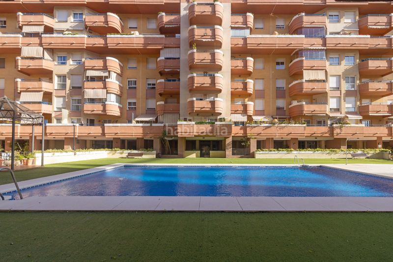 Foto 017997ab-a3e4-4941-b7ab-3126976f7f9d. Pis amb calefacció aparcament piscina a Martín Carpena - Torre del Río Málaga