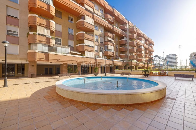 Foto d466d688-81dd-44ae-a360-555d99f8edbe. Pis amb calefacció aparcament piscina a Martín Carpena - Torre del Río Málaga