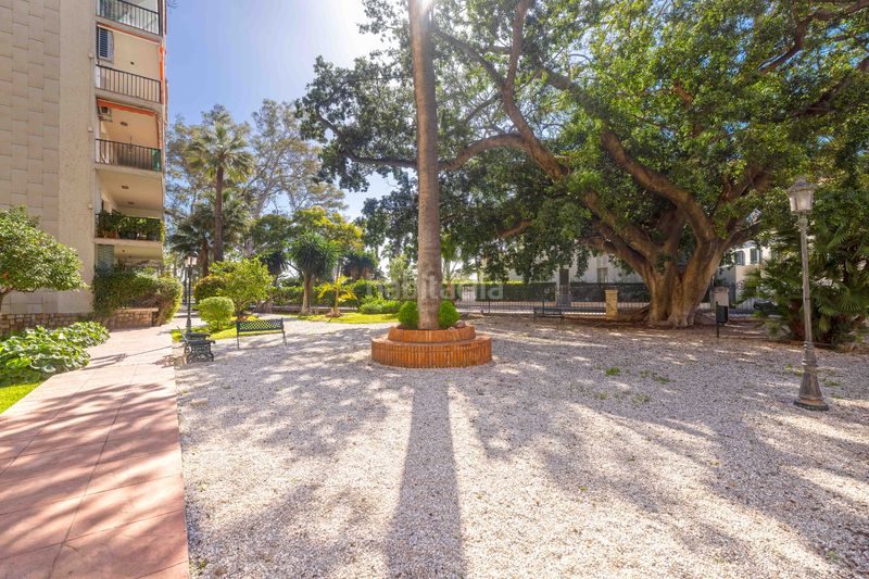 Foto 045d4fa0-a777-4fd3-838a-4fe9ea015693. Pis amb calefacció aparcament a Limonar Málaga