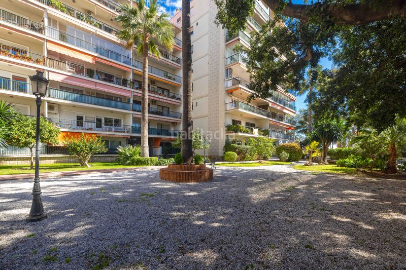 Foto 2c2594be-1c91-4c6d-a340-de761987597e. Pis amb calefacció aparcament a Limonar Málaga