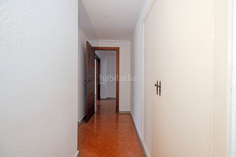 Foto 54c1f363-bbfd-4276-8cb3-41f498f1730e. Pis amb calefacció aparcament a Limonar Málaga