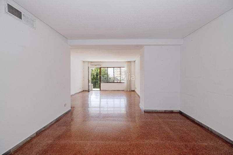 Foto e72e2e3a-11a2-4da8-9194-2f40e8c7adec. Pis amb calefacció aparcament a Limonar Málaga