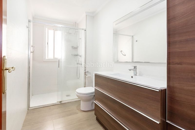 Foto 8832065b-5f51-4e8c-acc6-ffd086f0c3a0. Pis amb calefacció aparcament a La Malagueta - Monte Sancha Málaga