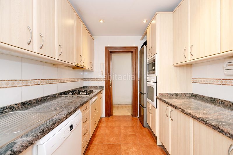 Foto a940e389-8a98-4d91-b96b-98d69234ae82. Pis amb calefacció aparcament a La Malagueta - Monte Sancha Málaga