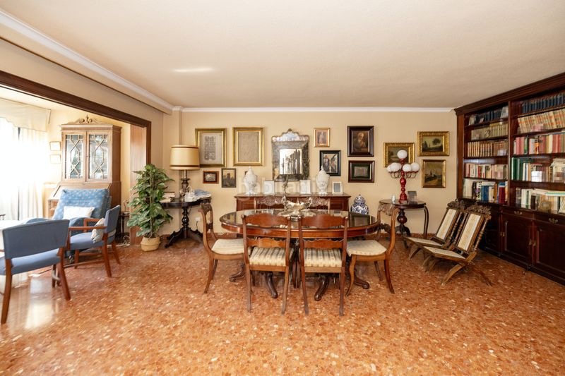 Foto a6cce014-fa63-4a92-93e2-6e38f973722c. Pis amb calefacció aparcament a Pedregalejo - Morlaco Málaga