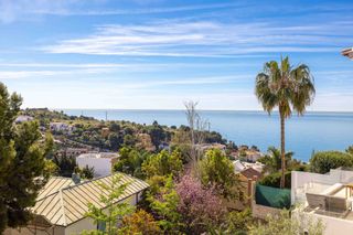 Chalet in El Candado. Venta de chalet independiente en el candado