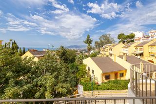 Casa aparellada  Calle liebre. Venta de chalet pareado en cerrado de calderón